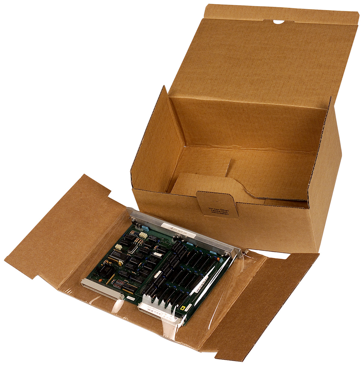 Membrane containers and cardboard boxes, retention packaging